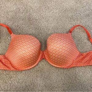 Brand new Victorias Secret Bra size 36DD